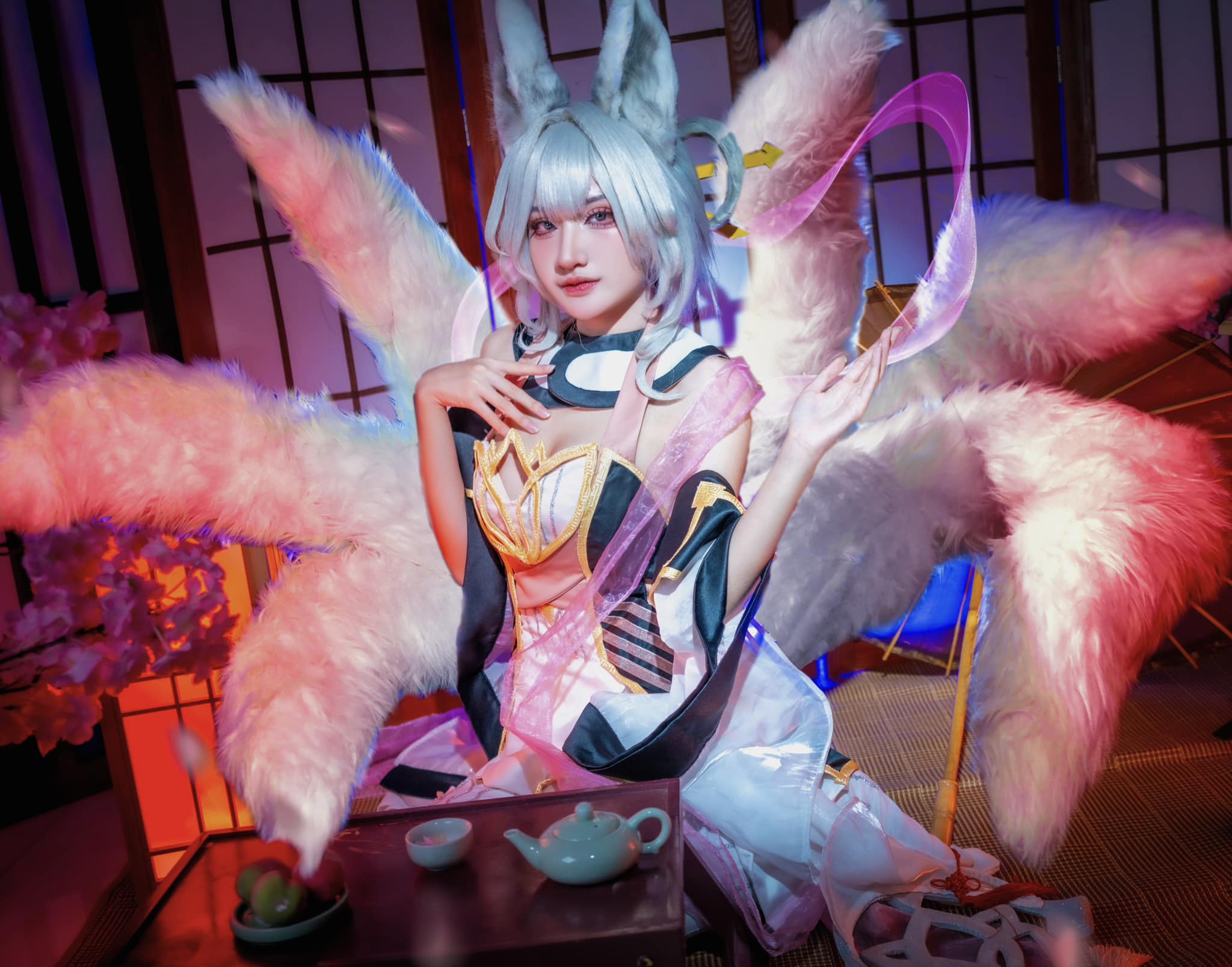 Shena Vie - Hot girl nóng bỏng với tạo hình Cosplay khiến dân mạng ngất ngây 